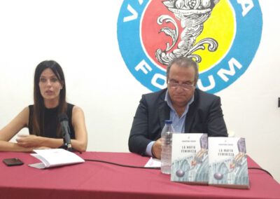 Presentación del libro La mafia feminista de Cristina Seguí._3jpeg