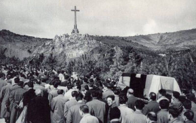 La bajeza de desenterrar a José Antonio