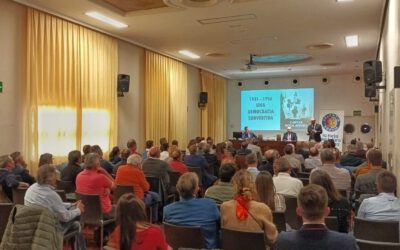 Crónica de la presentación del libro “Cartas boca arriba”